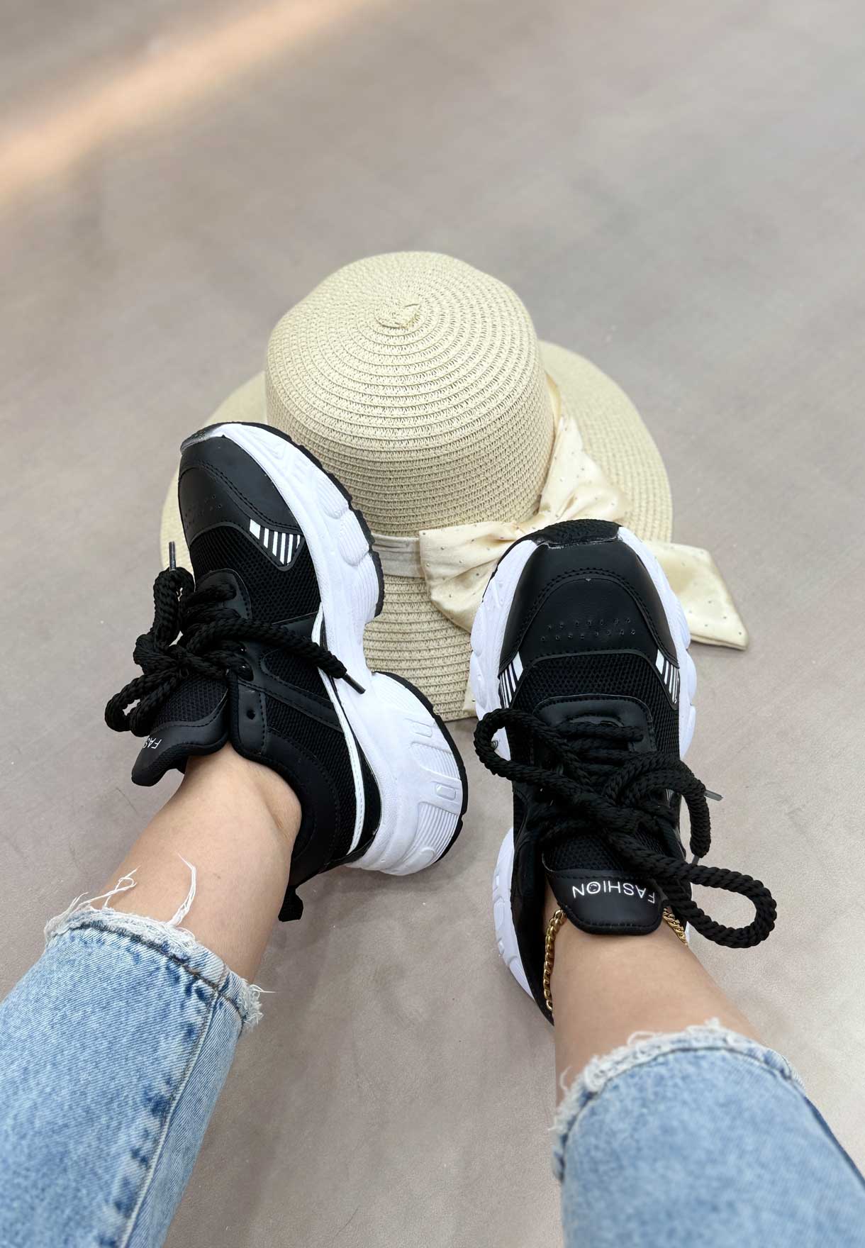 کتونی ماوی فروش کیف و کفش زنانه فروشگاه الیوت کتونی ماوی