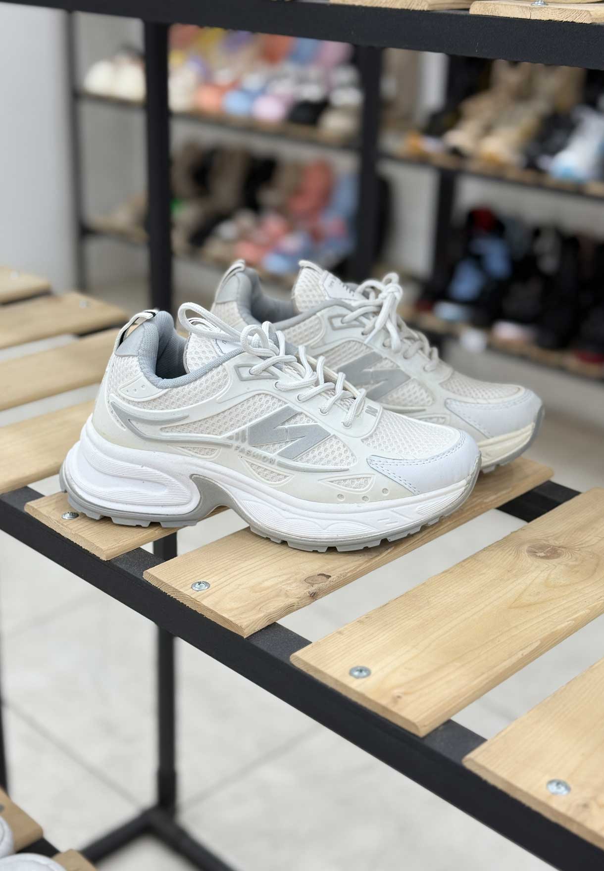 کتونی نیویورک فروش کیف و کفش زنانه فروشگاه الیوت کتونی نیویورک