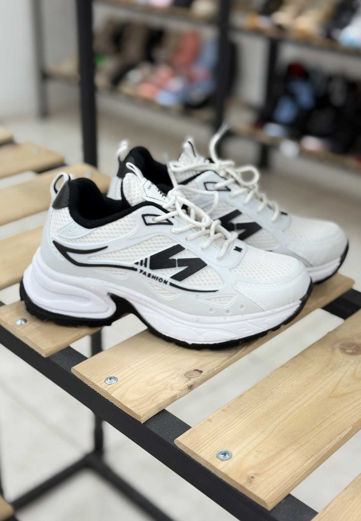 کتونی نیویورک فروش کیف و کفش زنانه فروشگاه الیوت کتونی نیویورک