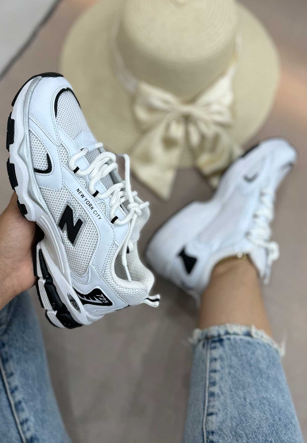 4070603 فروش کیف و کفش زنانه فروشگاه الیوت کتونی ۷۲۵