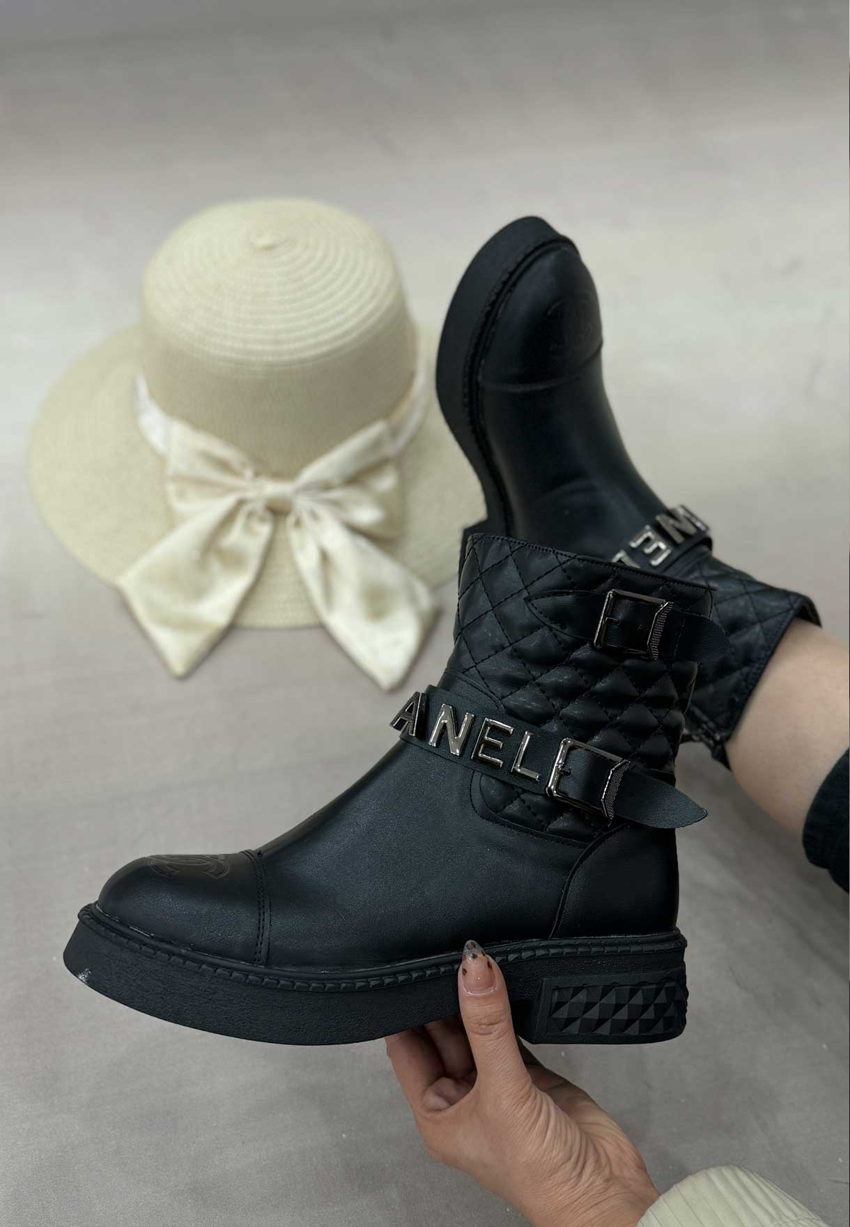 فروش کیف و کفش زنانه فروشگاه الیوت بوت شنل برجسته