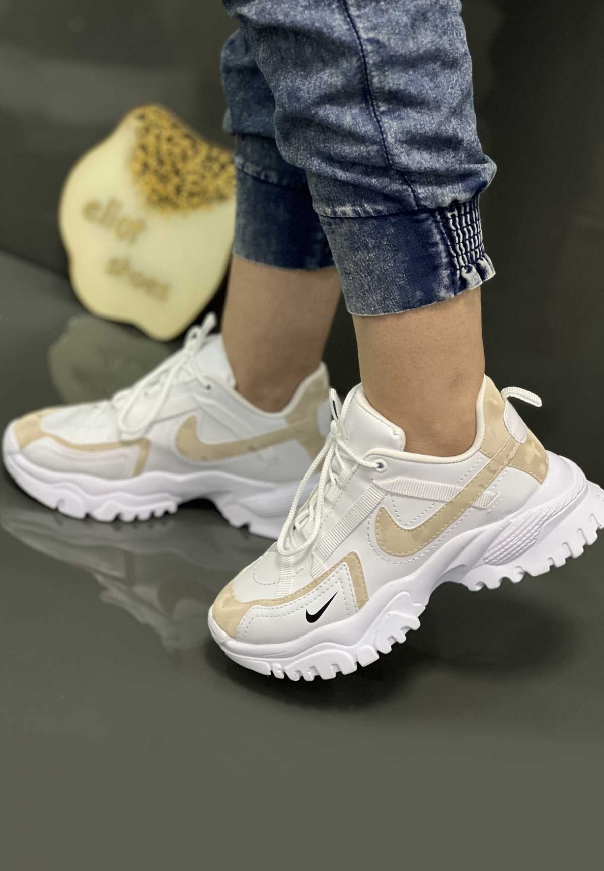 کفش نایک چریکی